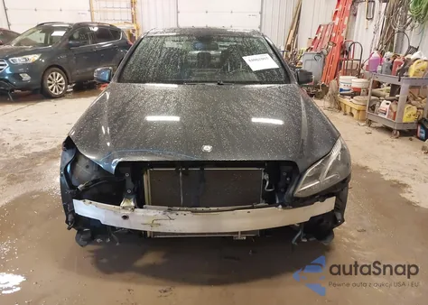 2014 Mercedes-Benz E 350 4Matic z USA, uszkodzony, nr VIN WDDHF8JB6EA855793